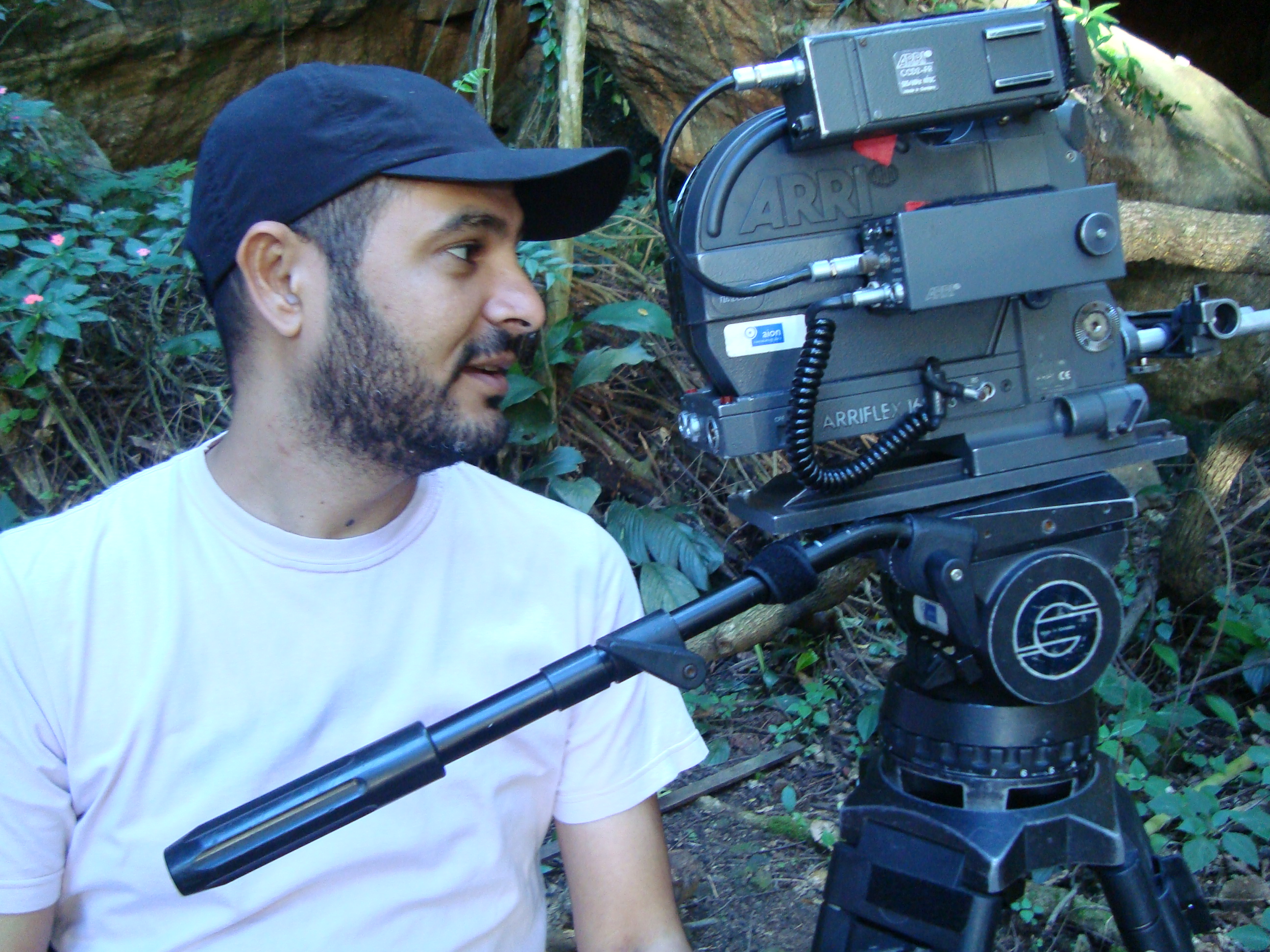 ADRIANO LÍRIO