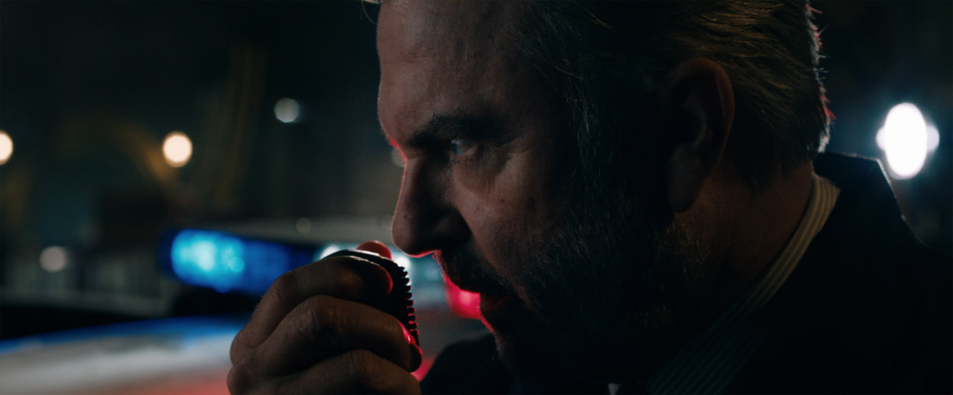 O PASSAGEIRO / The Commuter